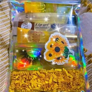 Lip gloss and lashes bundle .